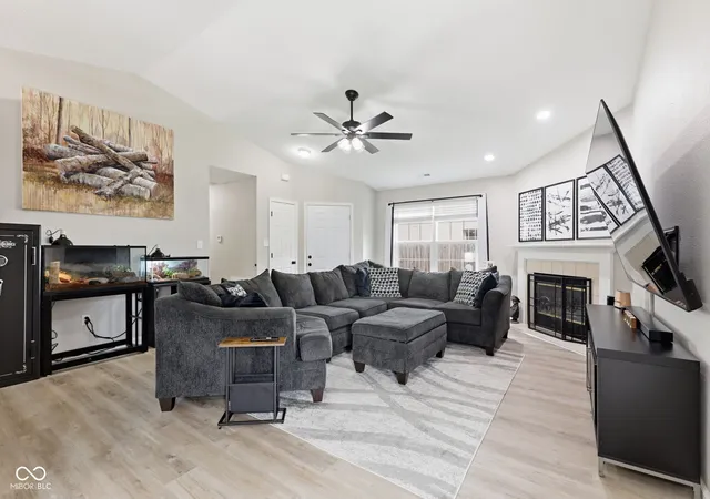 4th image of 8510 Coralberry Ln, Indianapolis, IN 46239 | MLS# 22120979