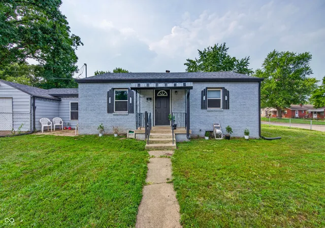 1st image of 6043 Ivanhoe St, Indianapolis, IN 46219 | MLS# 22120982