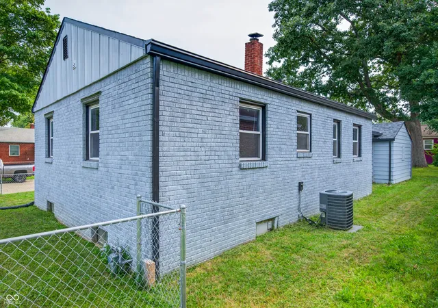 46th image of 6043 Ivanhoe St, Indianapolis, IN 46219 | MLS# 22120982
