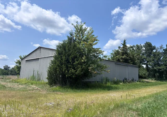 Photo 2 of Land for sale at 4436 E County Rd 1050 N, Farmersburg, IN 47850 | MLS# 22120986 | Listing updated on 2026-08-19