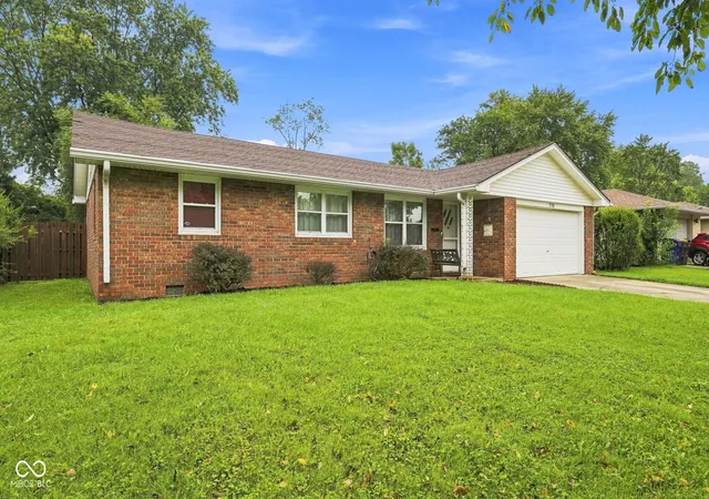 2nd image of 710 Piccadilli Rd, Anderson, IN 46013 | MLS# 22120998