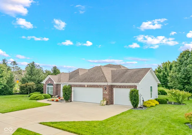 3rd image of 6103 Pelican Ln, Columbus, IN 47201 | MLS# 22121004