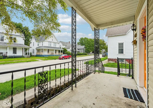 2nd image of 321 W Mechanic St, Shelbyville, IN 46176 | MLS# 22121009