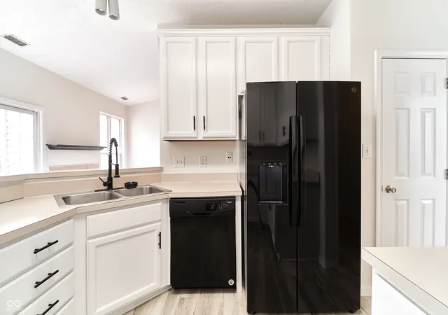 4th image of 641 Beaverbrook Dr, Carmel, IN 46032 | MLS# 22121021