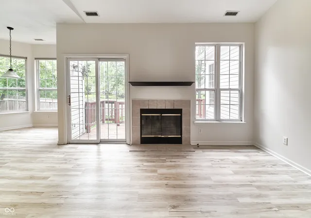 Photo 3 of Single family home for sale at 641 Beaverbrook Dr, Carmel, IN 46032 | MLS# 22121021 | Listing updated on 2026-10-08