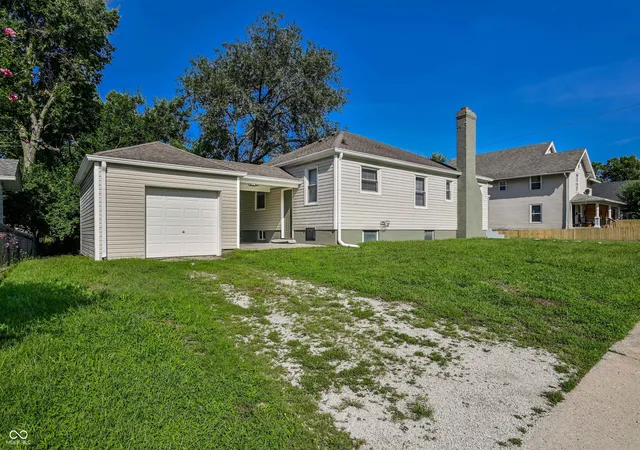 Photo 32 of Single family home for sale at 2630 Highland Pl, Indianapolis, IN 46208 | MLS# 22121031 | Listing updated on 2026-08-22