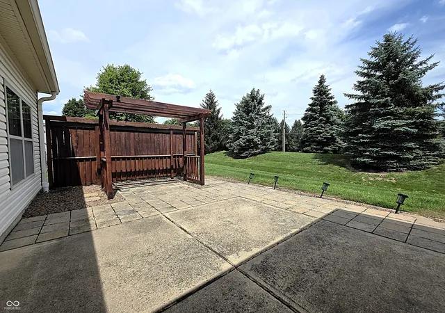 2nd image of 1149 Blue Bird Dr, Indianapolis, IN 46231 | MLS# 22121033