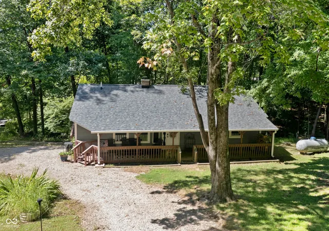 Photo 1 of Single family home for sale at 7906 Maple Dr, Nineveh, IN 46164 | MLS# 22121040 | Listing updated on 2026-10-05