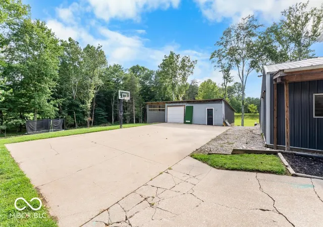 Photo 4 of Sale Pending at 5397 W County Rd 850 N, Freetown, IN 47235 | MLS# 22121047 | Listing updated on 2026-08-29