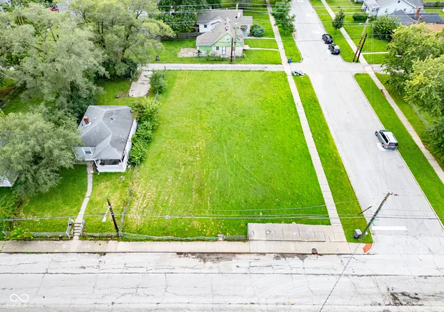 3rd image of 2228 N Harding St, Indianapolis, IN 46208 | MLS# 22121051
