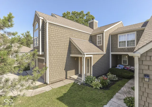 2nd image of 7468 Quincy Ct, Indianapolis, IN 46254 | MLS# 22121057