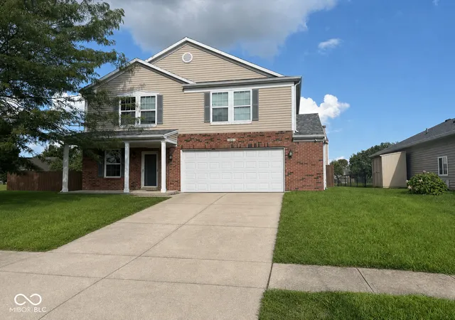 1st image of 679 Greenway St, Greenwood, IN 46143 | MLS# 22121061