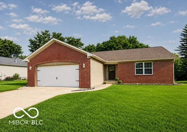 1st image of 342 Chestnut St, Danville, IN 46122 | MLS# 22121062