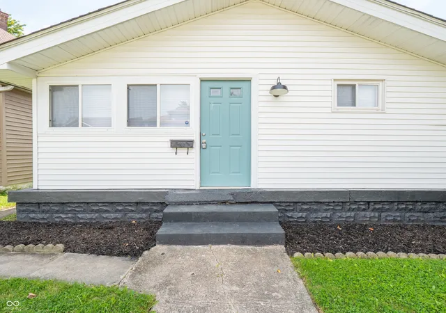 4th image of 947 E Bradbury Ave, Indianapolis, IN 46203 | MLS# 22121072