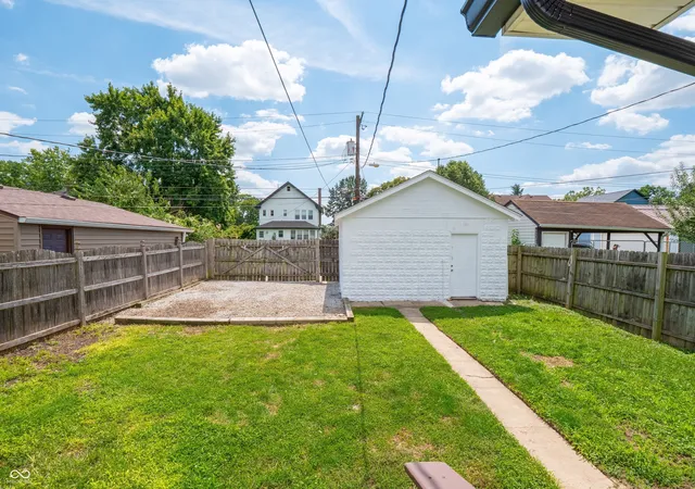 49th image of 947 E Bradbury Ave, Indianapolis, IN 46203 | MLS# 22121072