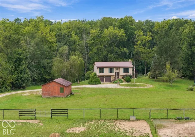 Photo 4 of Single family home for sale at 3278 S County Rd 825 E, Fillmore, IN 46128 | MLS# 22121079 | Listing updated on 2026-09-29