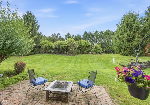 Photo 1 of Single family home for sale at 6055 Boulder Ct, Columbus, IN 47201 | MLS# 22121080 | Listing updated on 2026-10-05