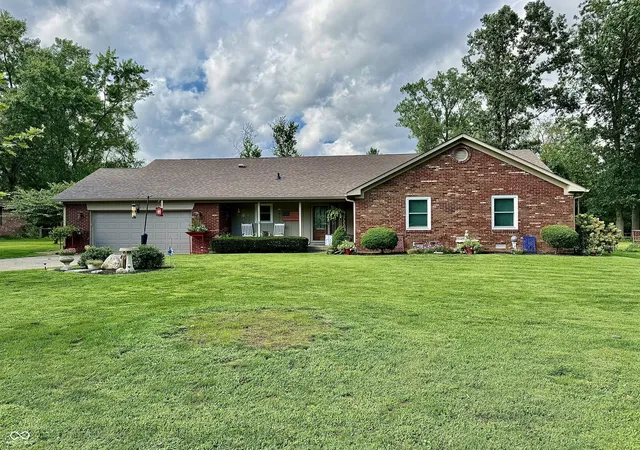 1st image of 7980 Oak Hill Dr, Plainfield, IN 46168 | MLS# 22121087