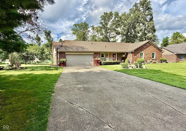 39th image of 7980 Oak Hill Dr, Plainfield, IN 46168 | MLS# 22121087