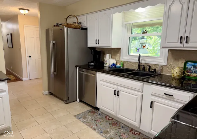 4th image of 7980 Oak Hill Dr, Plainfield, IN 46168 | MLS# 22121087