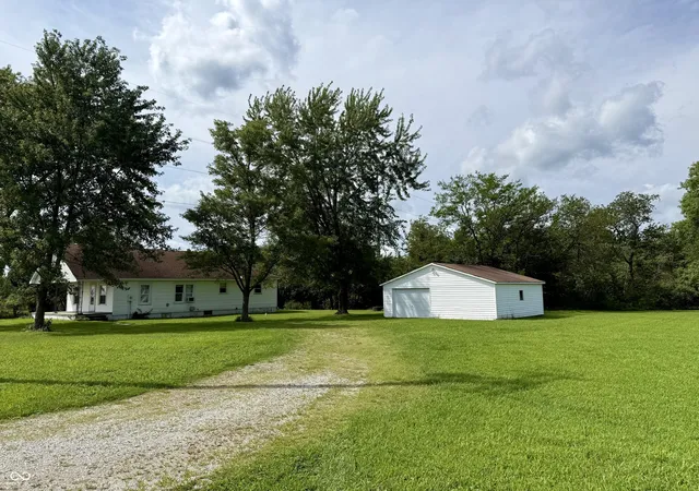 1st image of 1050 E 1550 N, Covington, IN 47932 | MLS# 22121089