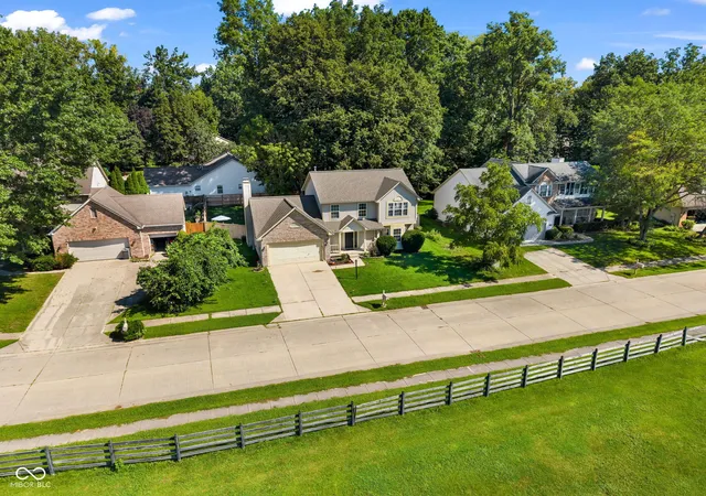 5th image of 3728 Kinnett Ln, Indianapolis, IN 46228 | MLS# 22121105