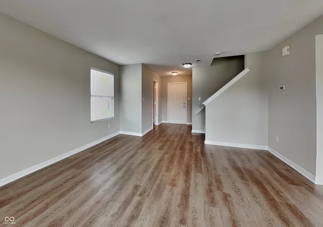 2nd image of 8133 Whistlewood Dr, Indianapolis, IN 46239 | MLS# 22121113