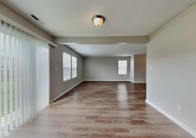 4th image of 8133 Whistlewood Dr, Indianapolis, IN 46239 | MLS# 22121113