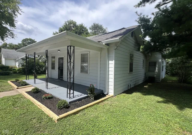 2nd image of 118 E Fletcher St, Morristown, IN 46161 | MLS# 22121117