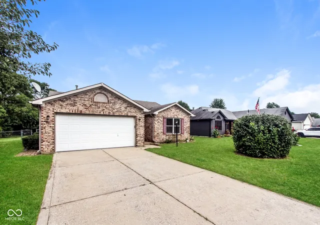 2nd image of 84 Longfellow Ln, Greenfield, IN 46140 | MLS# 22121125