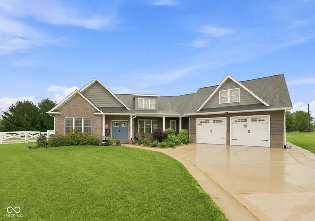 1st image of 125 Monticello Ct, Kokomo, IN 46902 | MLS# 22121149