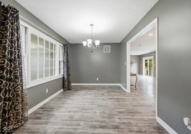 3rd image of 113 Waterman Dr, Noblesville, IN 46060 | MLS# 22121170