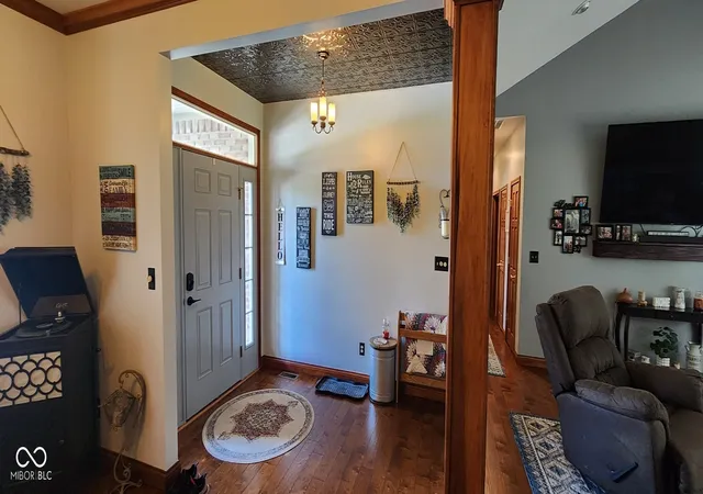 Photo 3 of Single family home for sale at 518 Brentfield Dr, Greencastle, IN 46135 | MLS# 22121181 | Listing updated on 2026-08-31