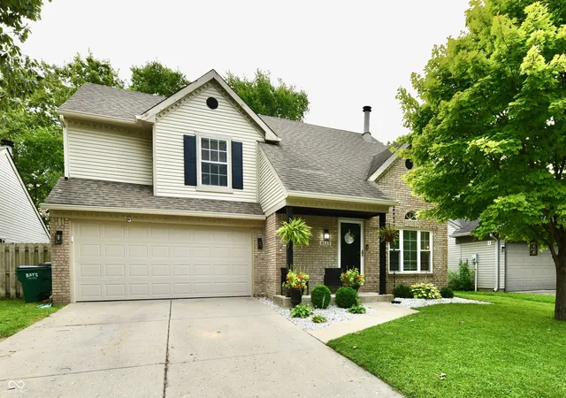 3rd image of 4933 Aspen Crest Ln, Indianapolis, IN 46254 | MLS# 22121185
