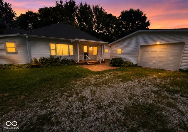 Photo 2 of Single family home for sale at 588 W Cardinal Rd, Rockville, IN 47872 | MLS# 22121186 | Listing updated on 2026-09-02
