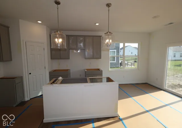 Photo 3 of Single family home for sale at 2307 Bear Oak Run, Shelbyville, IN 46176 | MLS# 22121205 | Listing updated on 2026-10-08