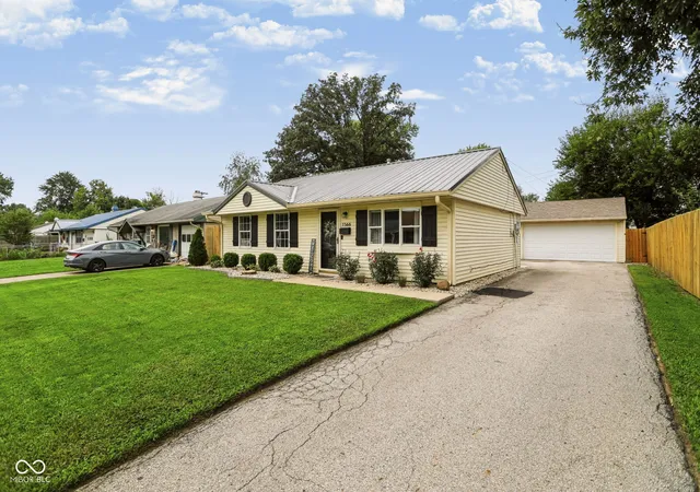 2nd image of 1566 Roberts Rd, Franklin, IN 46131 | MLS# 22121207