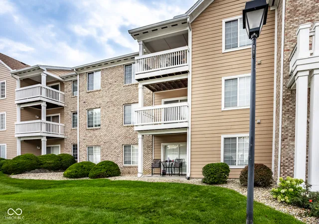 Photo 1 of Condo for sale at 6525 Emerald Hl Ct #205, Indianapolis, IN 46237 | MLS# 22121225 | Listing updated on 2026-08-24
