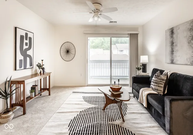 Photo 4 of Condo for sale at 6525 Emerald Hl Ct #205, Indianapolis, IN 46237 | MLS# 22121225 | Listing updated on 2026-08-24