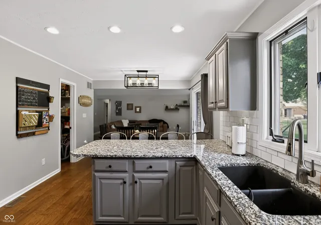 73rd image of 7619 Santolina Dr, Indianapolis, IN 46237 | MLS# 22121228