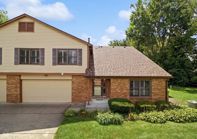 2nd image of 836 Chapel Pines Dr W, Indianapolis, IN 46234 | MLS# 22121235