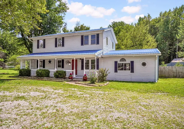 1st image of 455 W 550 S, Columbus, IN 47201 | MLS# 22121242