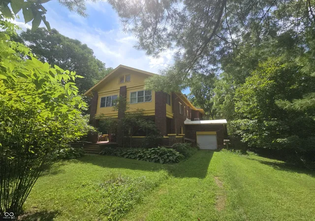 Photo 3 of Sale Pending at 6125 W Mooresville Rd, Indianapolis, IN 46221 | MLS# 22121249 | Listing updated on 2026-08-24