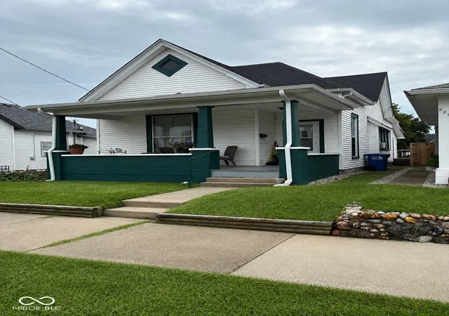 1st image of 219 W Locust St, Shelbyville, IN 46176 | MLS# 22121250