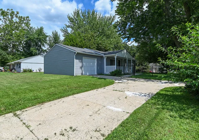 Photo 3 of Single family home for sale at 8933 Rock Island Ct, Indianapolis, IN 46217 | MLS# 22121266 | Listing updated on 2026-10-08
