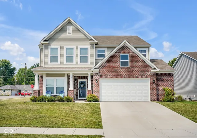 2nd image of 2142 Beacon Ct, Columbus, IN 47201 | MLS# 22121274