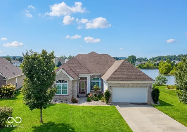 1st image of 6134 Pelican Ln, Columbus, IN 47201 | MLS# 22121275
