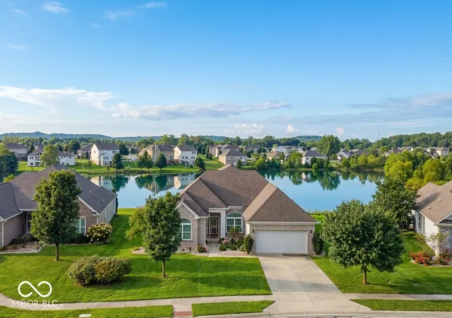 2nd image of 6134 Pelican Ln, Columbus, IN 47201 | MLS# 22121275
