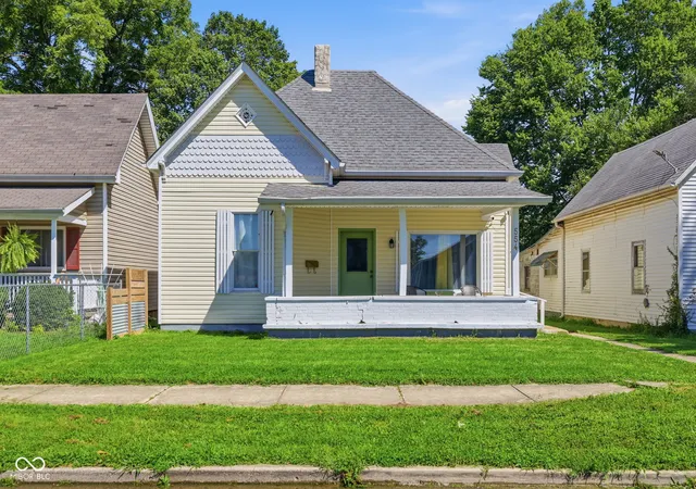 1st image of 554 W Taylor St, Shelbyville, IN 46176 | MLS# 22121278