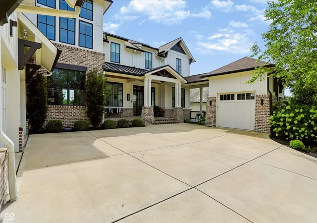 Photo 3 of Sale Pending at 20915 Chatham Ridge Blvd, Westfield, IN 46074 | MLS# 22121283 | Listing updated on 2026-09-30